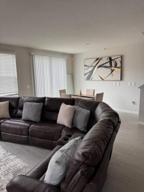 Townhome Vacay in Wesley Chapel
